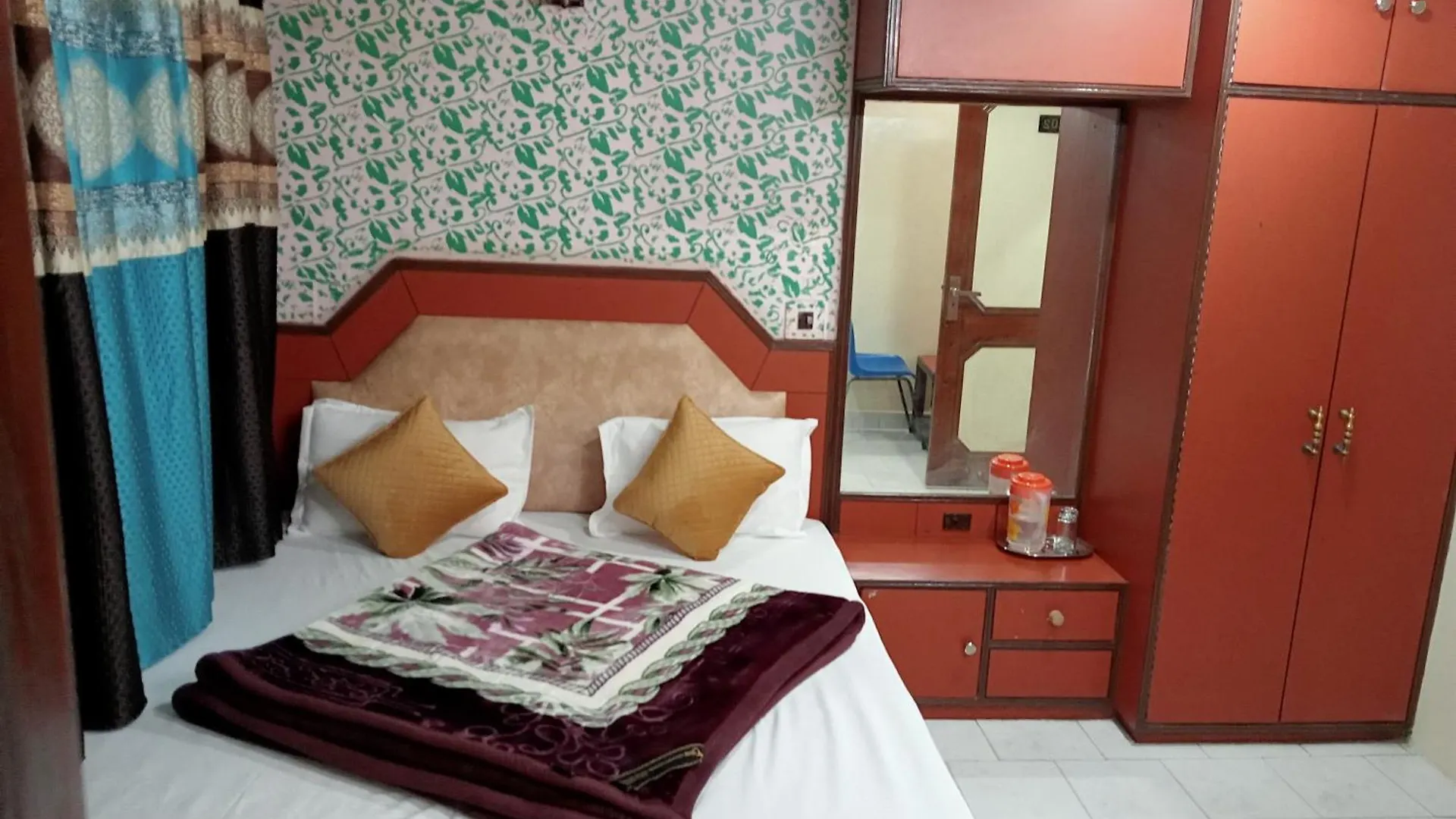Hotel Relax Inn Shimla 2*,  India